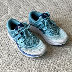 EUC Saucony Ride Everun shoes size 8.5